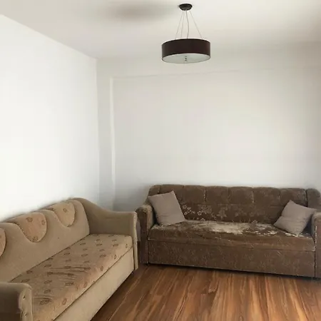 アパート Guest House, Apartament Me Qera Ditore, *